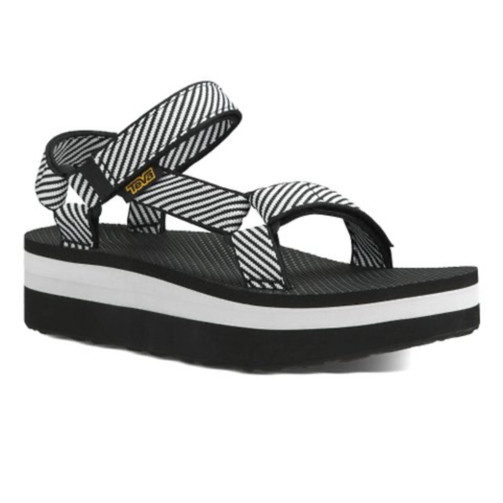 TEVA Flatform size 8